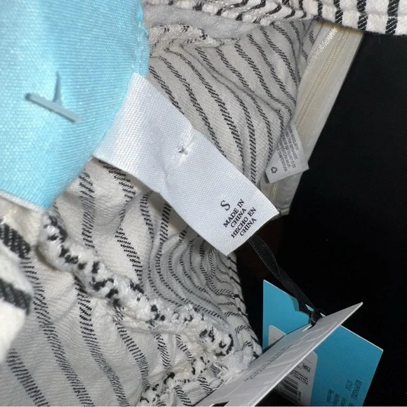 NWT Future Collective Black White Striped One-Shoulder Ruffle Top Size S - Picture 11 of 12